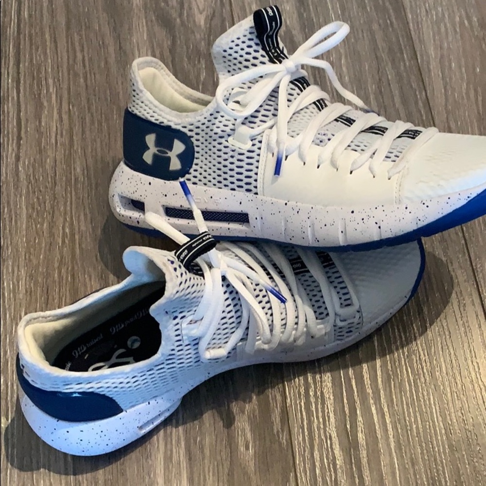 Under Armor Sneakers